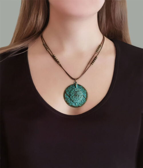 collar-Turtle-bronce-verde